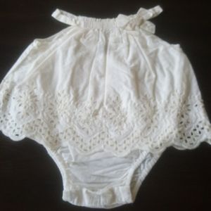 Baby GAP 6 12 M cream flowers dress